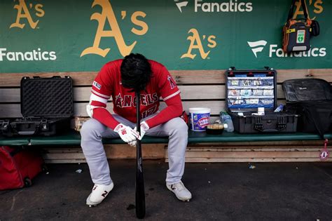 Angels' Shohei Ohtani out for season with oblique injury