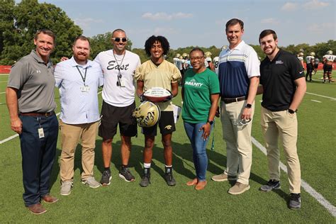 Plano East Senior High Student-Athlete Receives DCTF Inspirational Leadership Award