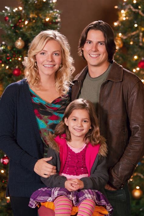 Sean Faris Eloise Mumford Christmas with Holly Hallmark Hall of Fame ...