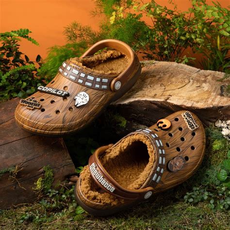 Star Wars™ x Crocs Classic Lined Chewbacca Clog - Brown | Journeys