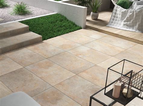 Outdoor Floor Tiles: Why Choose Porcelain?