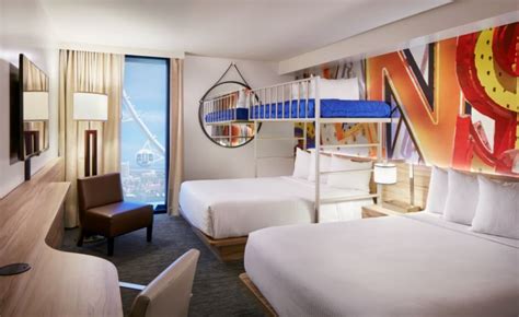 Vegas Hotels That Offer Bunk Bed Rooms & Suites