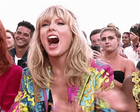 Taylor Swift Applause GIF by MOODMAN - Find & Share on GIPHY