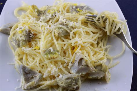 Lemony Spaghetti with Artichoke Hearts – Traveling To Taste