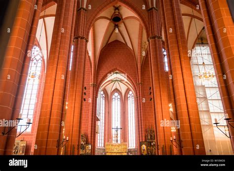 Frankfurt cathedral hi-res stock photography and images - Alamy