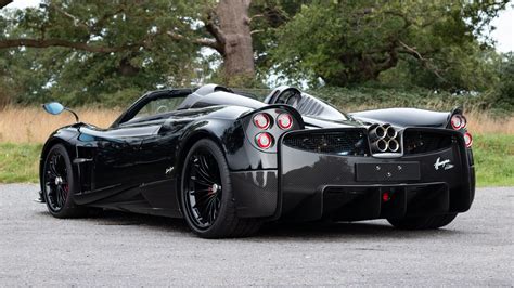 Live Out Your Fantasies With This Pagani Huayra Roadster | Carscoops