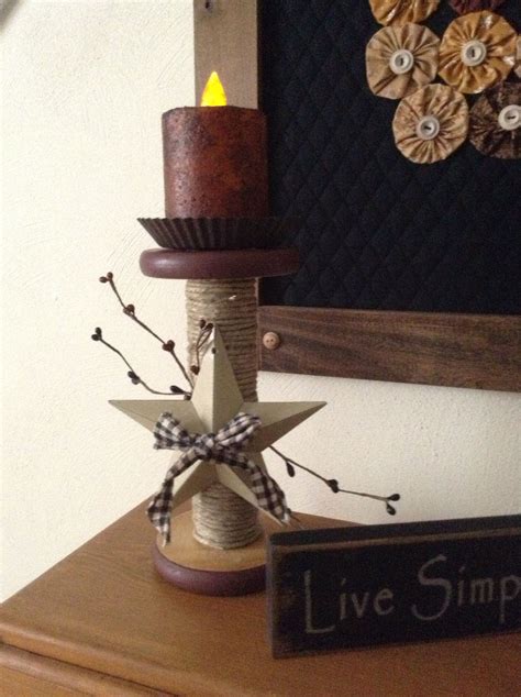 Decorated spool idea Wooden Spool Crafts, Wooden Spools, Wooden Projects, Primitive Crafts ...