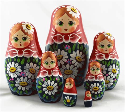 Trä Stacking Doll på RyskDocka.com