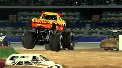 El Toro Loco Monster Truck