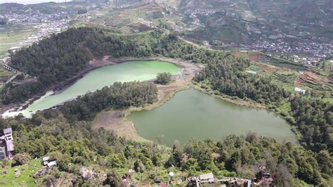 Aerial view of Telaga Warna lake in Dieng Wonosobo, Indonesia 7415032 Stock Video at Vecteezy