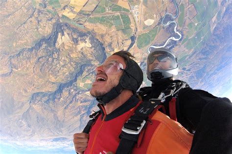 Here's What You Need to Know About Queenstown Skydiving