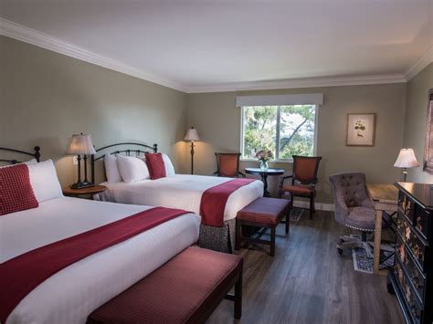 Cambria Hotel Rooms & Suites - Cambria Pines Lodge