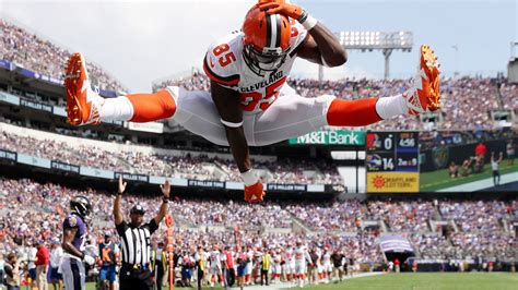 Browns TE David Njoku Spills on Workout Session With Baker Mayfield