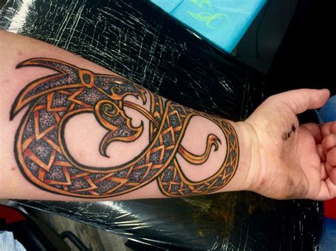 Kyland mcarthur adlı kullanıcının Tattoos panosundaki Pin | Viking sembolleri, Viking sanatı, Dövme