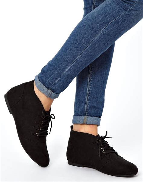 ASOS Lace Up Flat Ankle Boots in Black - Lyst