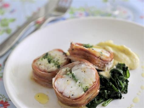 Monkfish tail with ham and spinach Recipe | EatSmarter