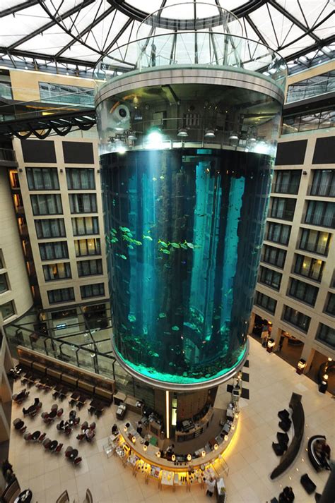 World’s Largest Cylindrical Aquarium at Radisson Blu Hotel Berlin | Bored Panda