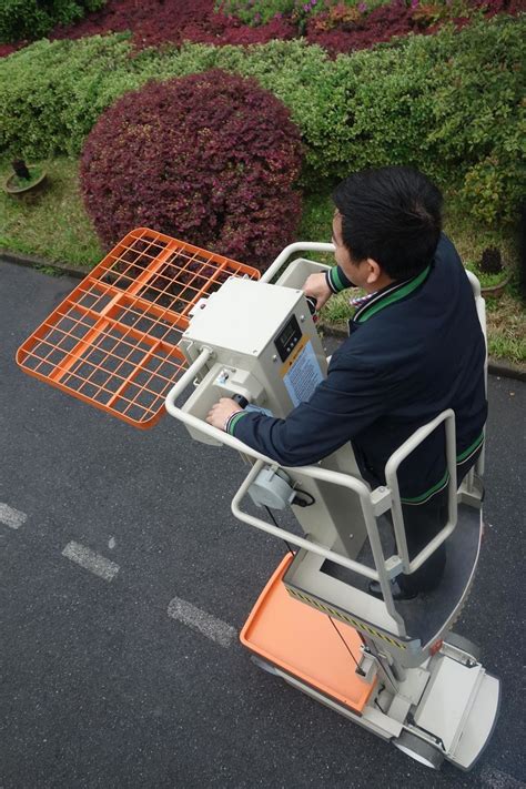 Great Performance One Man Lift Aerial Order Picker Platform Manlift Stock picker