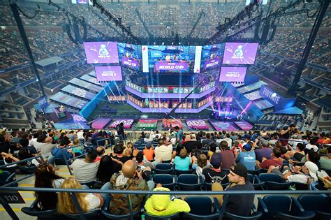 Fortnite fans flock to Queens for World Cup competition