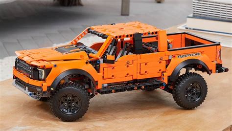 LEGO Technic Ford F-150 Raptor