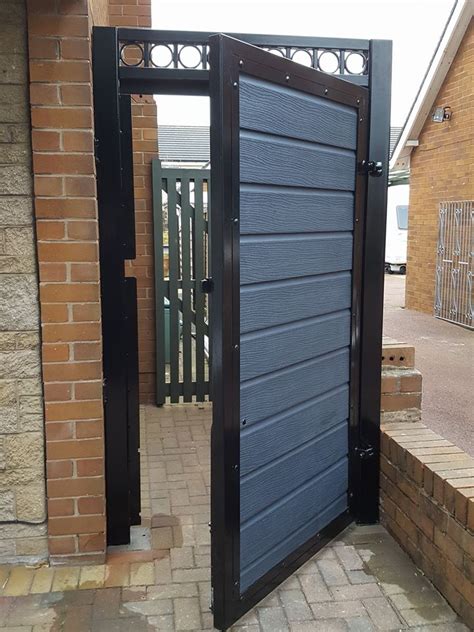 Composite Gates – Steelcraft Gates Ltd