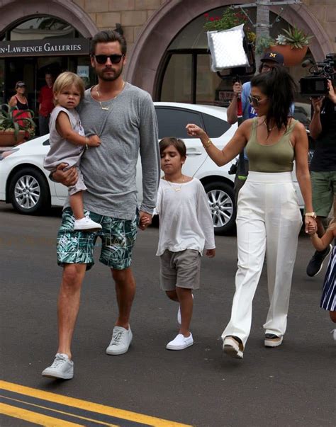 Kourtney Kardashian, Scott Disick with sons Mason and Reign Disick in ...