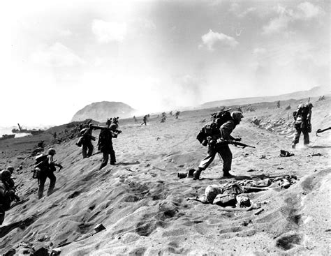 Battle of Iwo Jima - 70th anniversary of Iwo Jima landing - Pictures ...