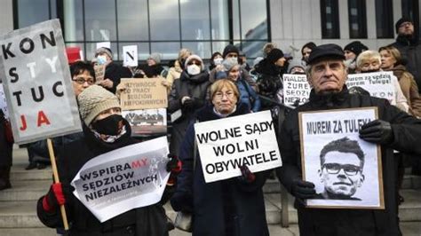 World Report 2023: Poland | Human Rights Watch