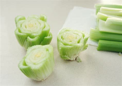 DIY Celery "Flower" Art | B.A.S Blog