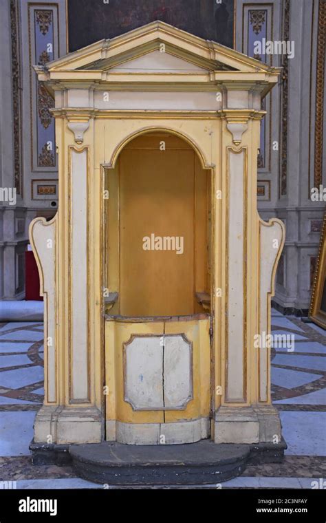 Italy, Naples, Royal palace, view and details of the interior Stock Photo - Alamy