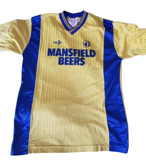 Mansfield Town 1989-90 Kits