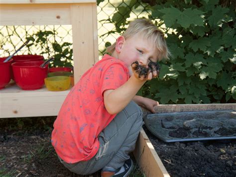 How to Create a Charming Mud Kitchen with these 9 Ideas