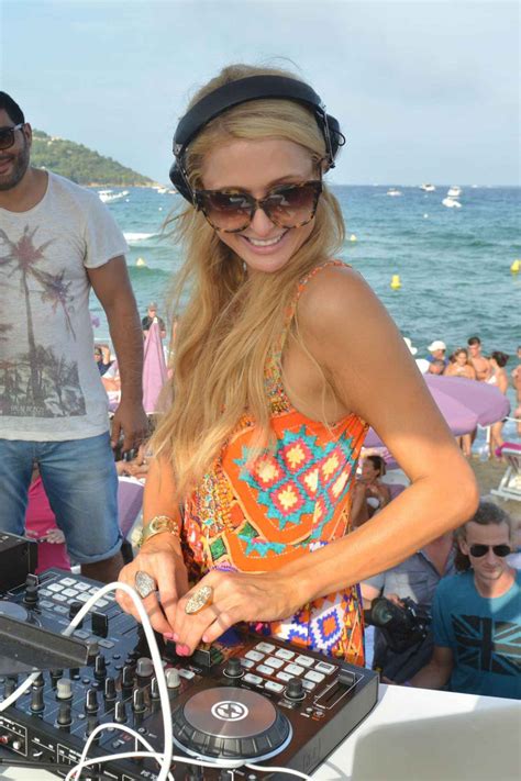 Paris Hilton – DJ Set on the Beach in Saint-Tropez – August 2015 ...