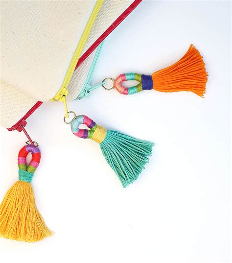 How To Make Colorful & Quick Embroidery Floss Tassels | Embroidery floss projects, Embroidery ...