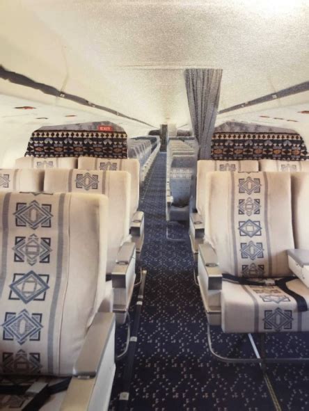 Alaska MD-80 Cabin | Aircraft interiors, Vintage airlines, Miami beach ...