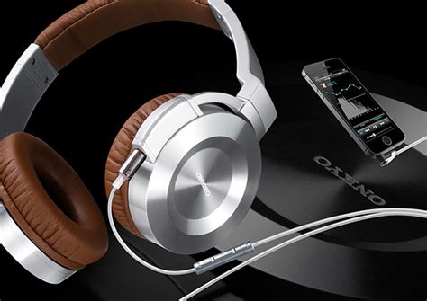 Onkyo's latest headphones add iOS controls to their posh copper cables - AIVAnet