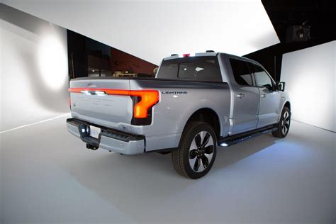 2022 Ford F 150 Lightning Electric Pickup Is A Huge Deal For Evs Cnet | Images and Photos finder