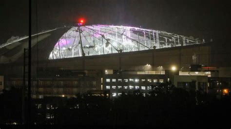 Roof panels at Tampa Bay Rays' stadium ripped off by Milton