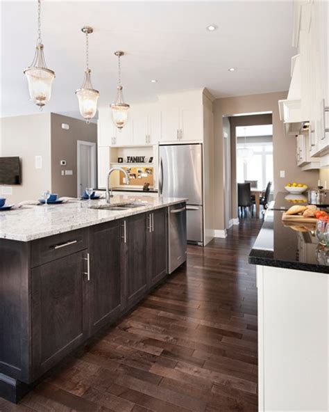 Dark Kitchen Cabinets And Light Floors – Flooring Tips