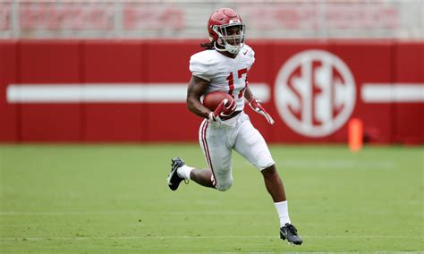 Jaylen Waddle is set to run the 40-yard dash at Alabama's Pro Day