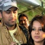 MS Dhoni’s Wife Sakshi Dhoni Alleges Threat to Life, Applies For Arms License Nagpur Today ...