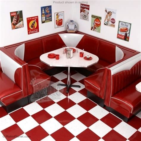 Your kitchen needs a retro diner booth! • Offbeat Home & Life