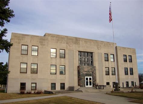 Walsh County Courthouse (Grafton, North Dakota) | Art deco exterior ...