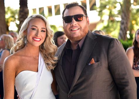 Luke Combs, wife Nicole Hocking expecting first baby together: 'Here we ...