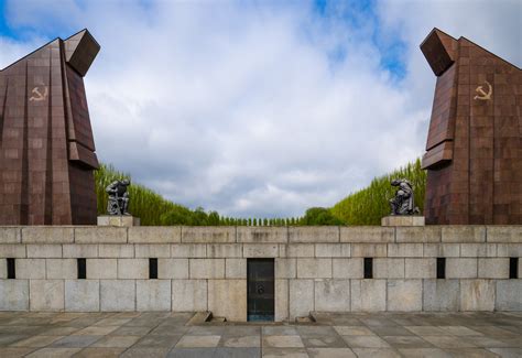 Soviet War Memorial Berlin 8 | iHeartBerlin.de