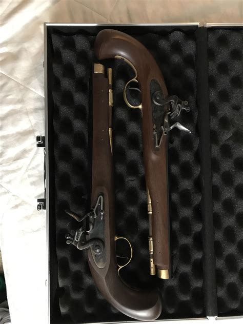 Pair of flintlock Kentucky pistols : r/GunPorn