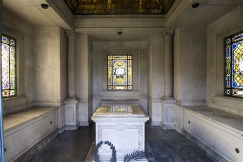 Private Mausoleum | Chapel Mausoleums - mausoleums.com