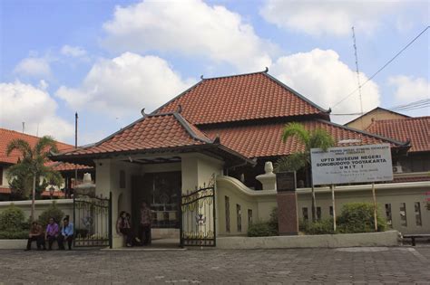 culture + visual + archives: Museum Sonobudoyo Yogyakarta