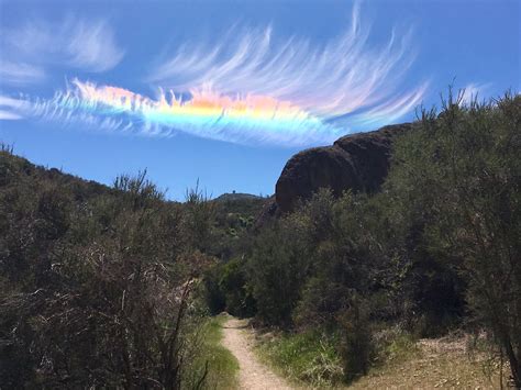 The sky over California was adorned with a rare “fiery rainbow”