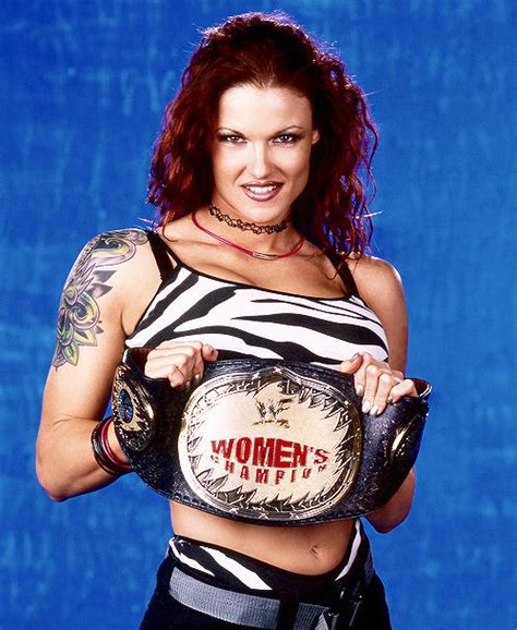 WWE Hall of Famer - Lita [2000-2006] ★ 4x Women's Champion ★ Queen of ...